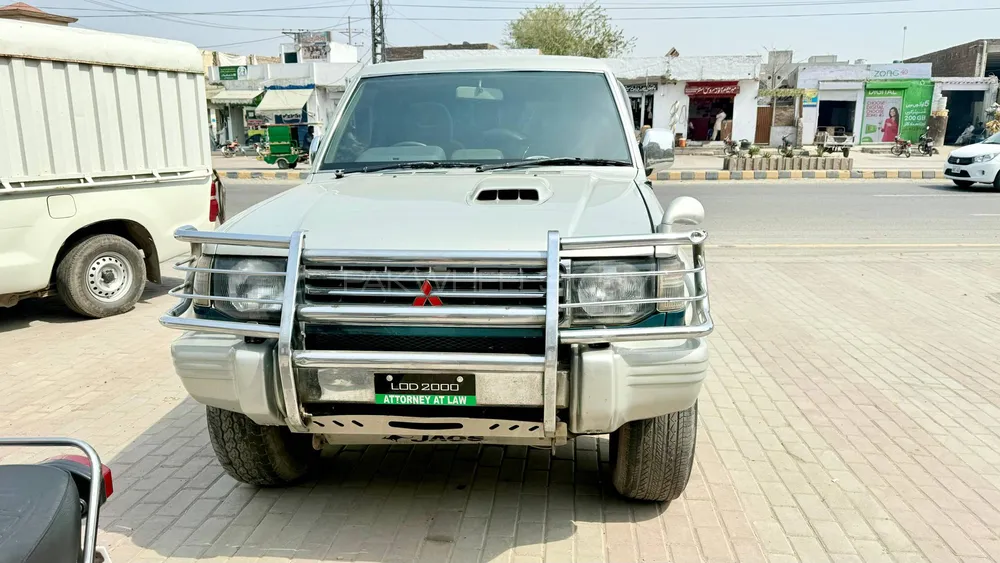 Mitsubishi Pajero 1990 for Sale in Lahore Image-1