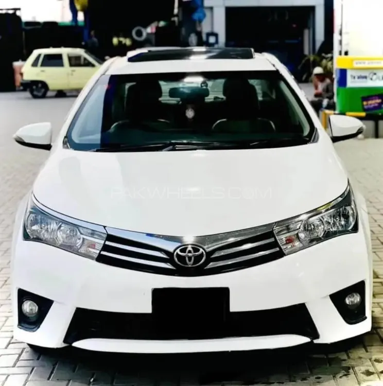 Toyota Corolla 2016 for Sale in Dera ismail khan Image-1