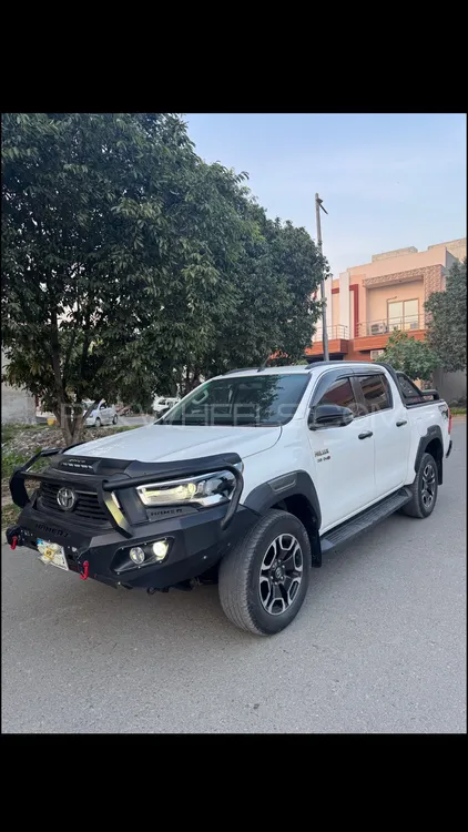 Toyota Hilux 2021 for Sale in Faisalabad Image-1