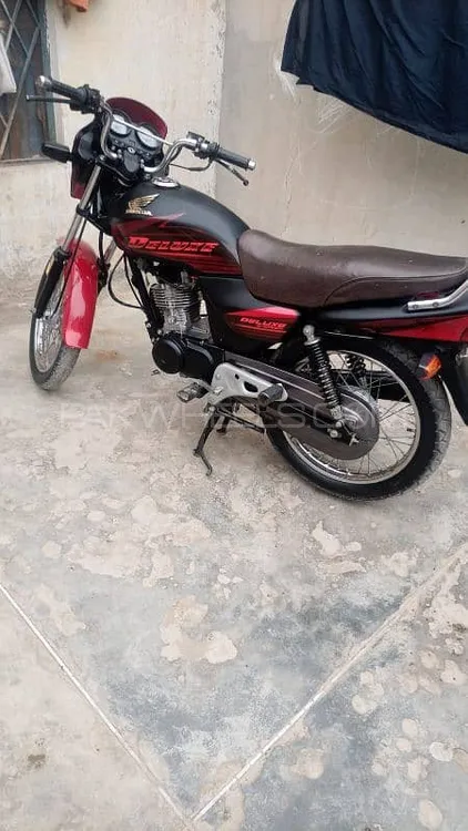 Honda CG 125 Deluxe 2015 for Sale Image-1