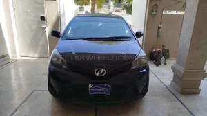 Toyota Vitz F Smile Edition 1.0 2014 for Sale