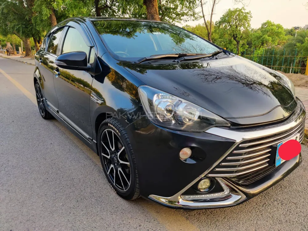 Toyota Aqua 2015 for Sale in Karachi Image-1