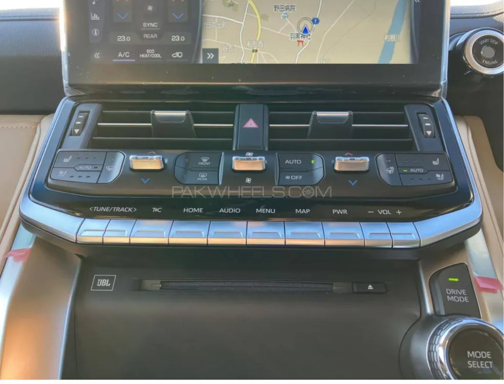 Toyota Land Cruiser 2022 for Sale in Gujranwala Toyota Land Cruiser 2022 for Sale in Gujranwala Image-12