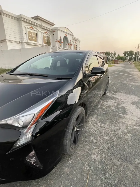Toyota Prius 2016 for Sale in Faisalabad Image-1