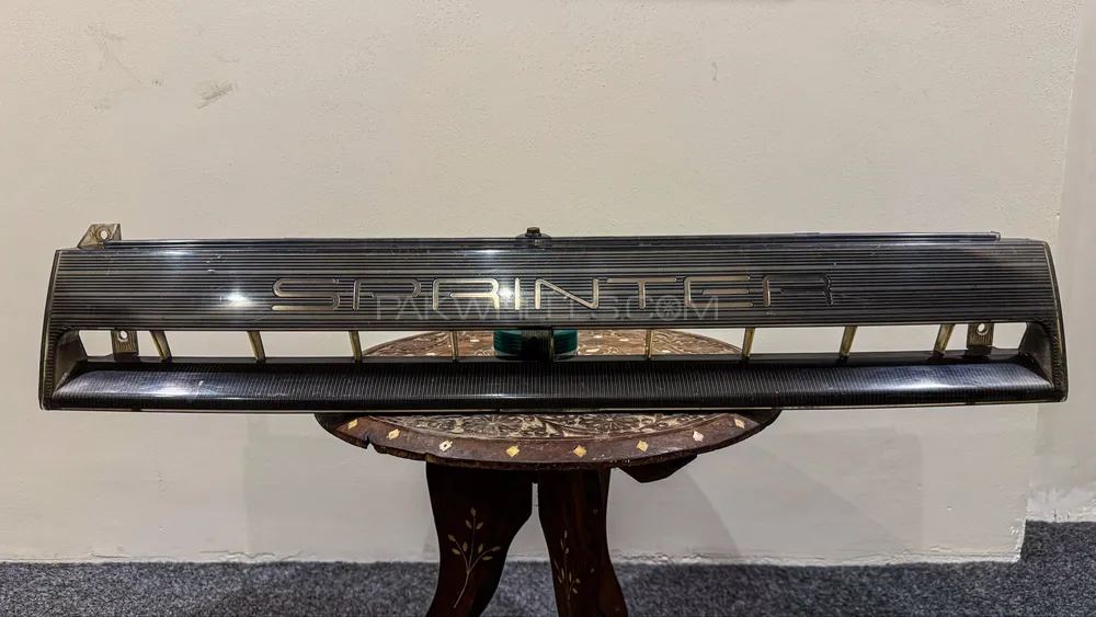 Toyota Sprinter 1986 Front OEM grill with orginal sprinter logo Image-1