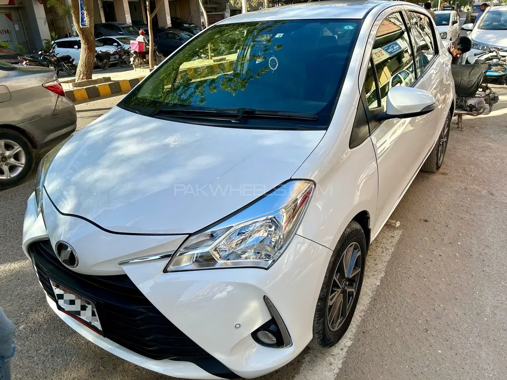 Toyota Vitz 2019 for Sale in Karachi Image-1