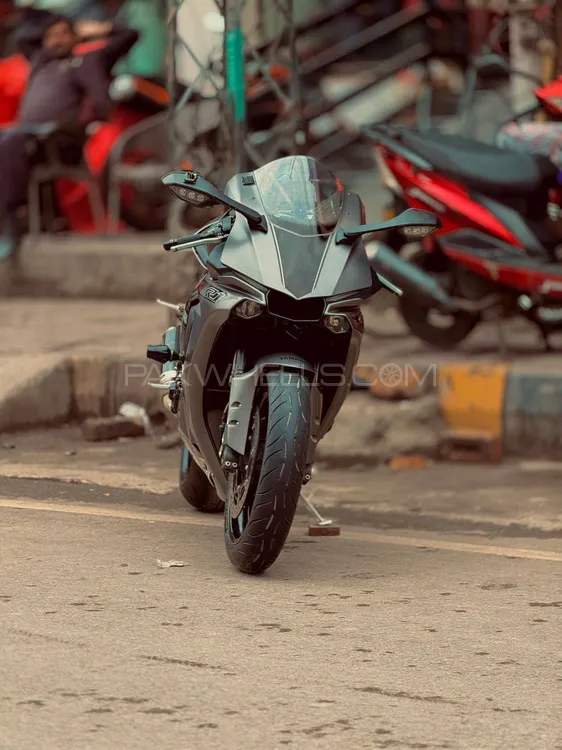 Yamaha YZF-R1 2016 for Sale Image-1