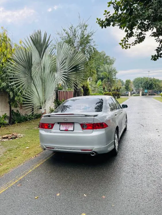 ہونڈا اکارڈ 2003 for Sale in لاہور ہونڈا اکارڈ 2003 for Sale in لاہور Image-5