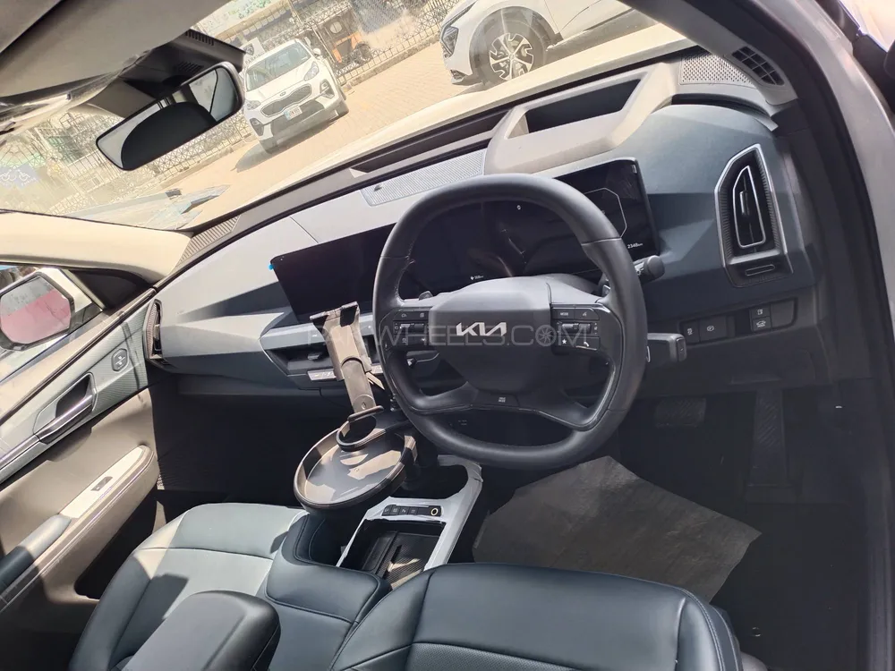KIA EV5 2025 for Sale in Lahore KIA EV5 2025 for Sale in Lahore Image-5