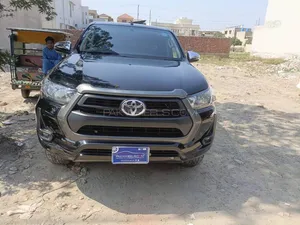 Toyota Hilux Revo G Automatic 2.8 2024 for Sale