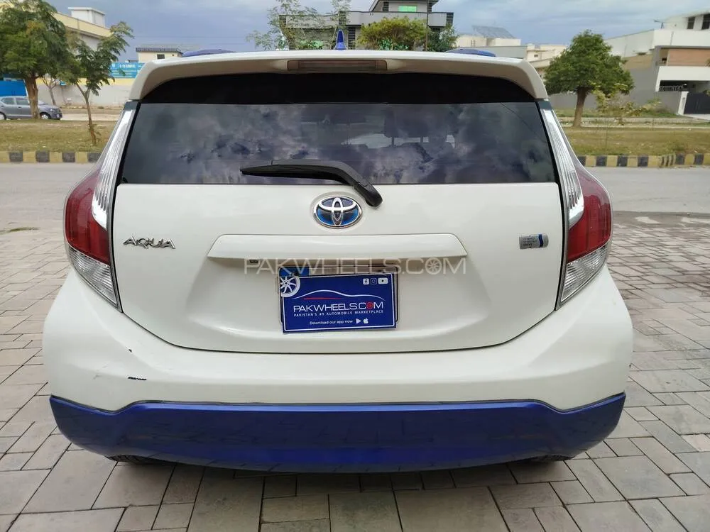 ٹویوٹا اکوا 2015 for Sale in اسلام آباد ٹویوٹا اکوا 2015 for Sale in اسلام آباد Image-4