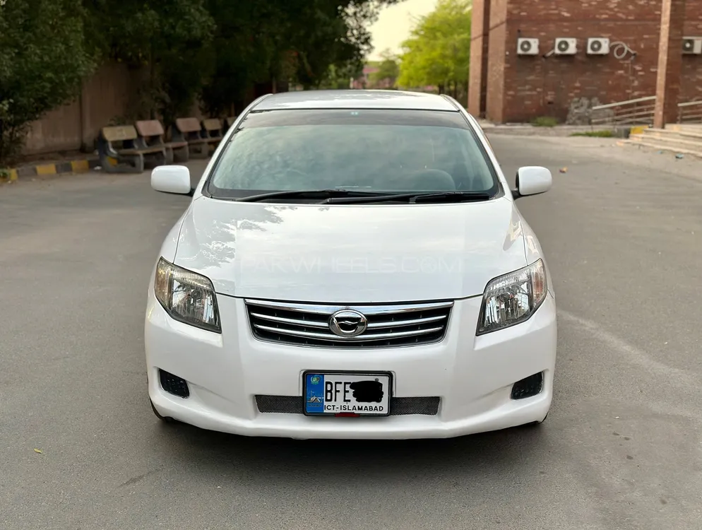 Toyota Corolla Axio 2007 for Sale in Faisalabad Image-1