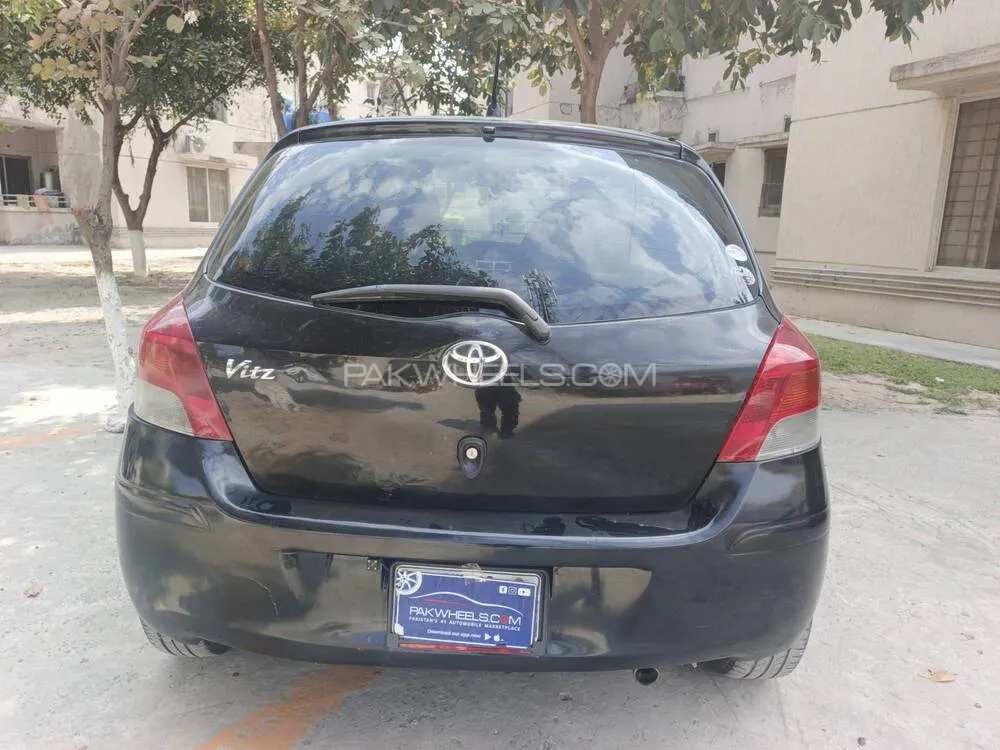Toyota Vitz 2009 for Sale in Lahore Toyota Vitz 2009 for Sale in Lahore Image-4
