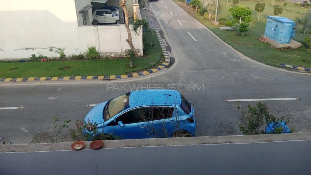 Toyota Vitz 2014 for Sale in Multan Image-1
