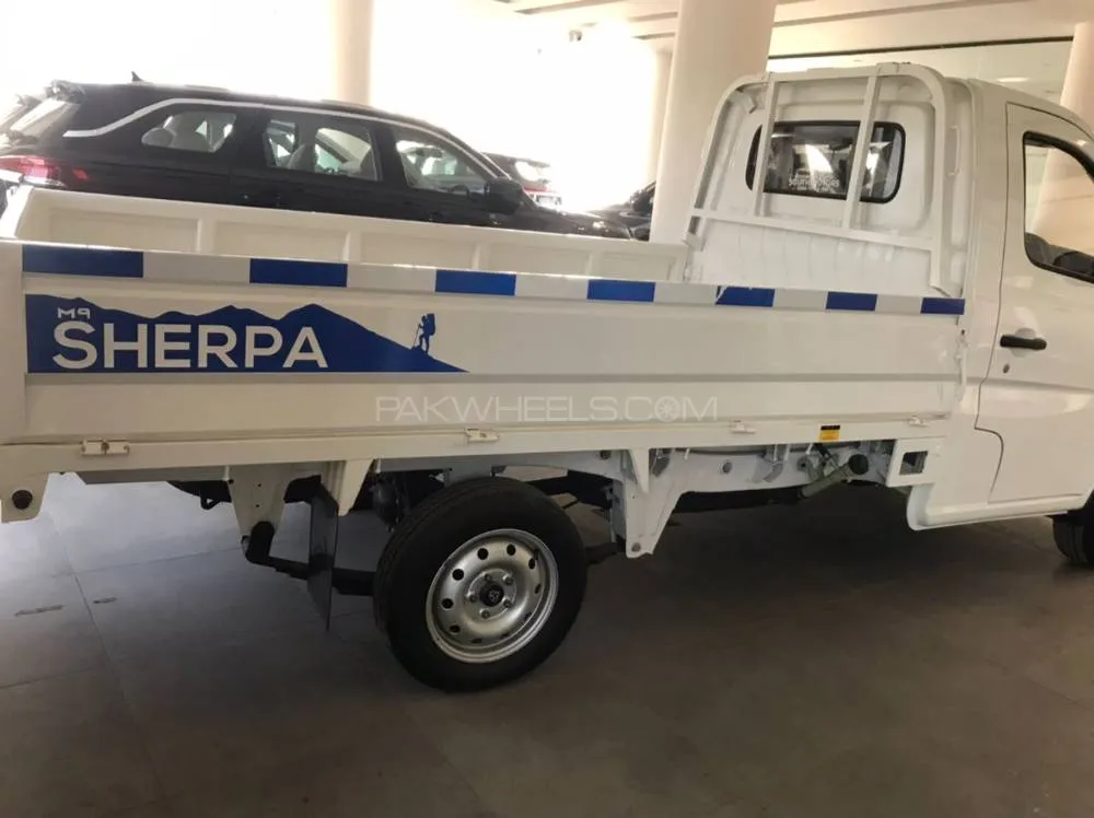 Changan M9 2025 for Sale in Karachi Image-1
