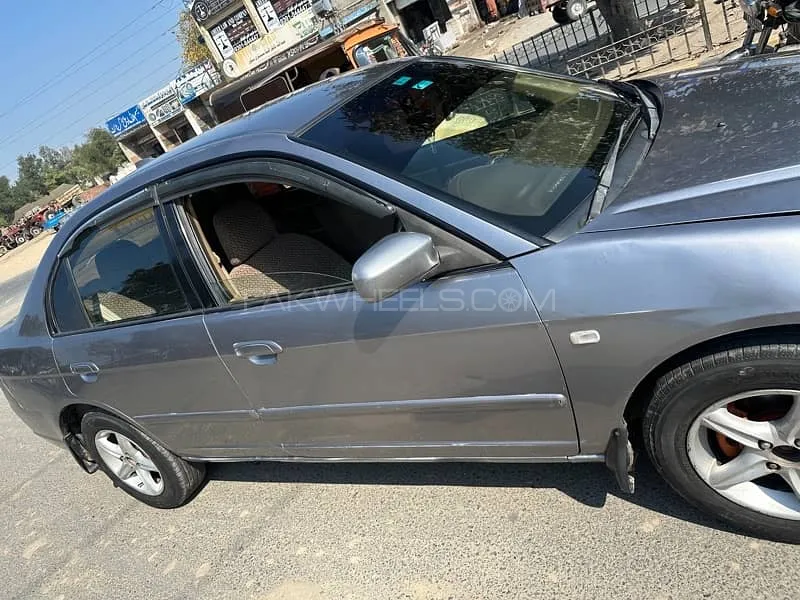 Honda Civic 2004 for Sale in Lahore Image-1