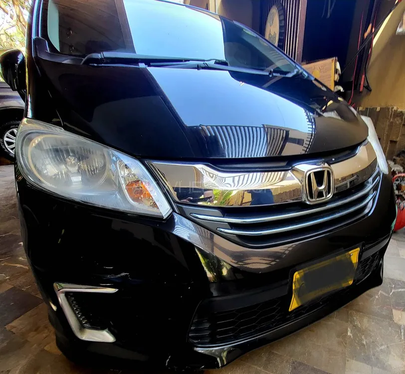 Honda Freed 2015 for Sale in Karachi Honda Freed 2015 for Sale in Karachi Image-9