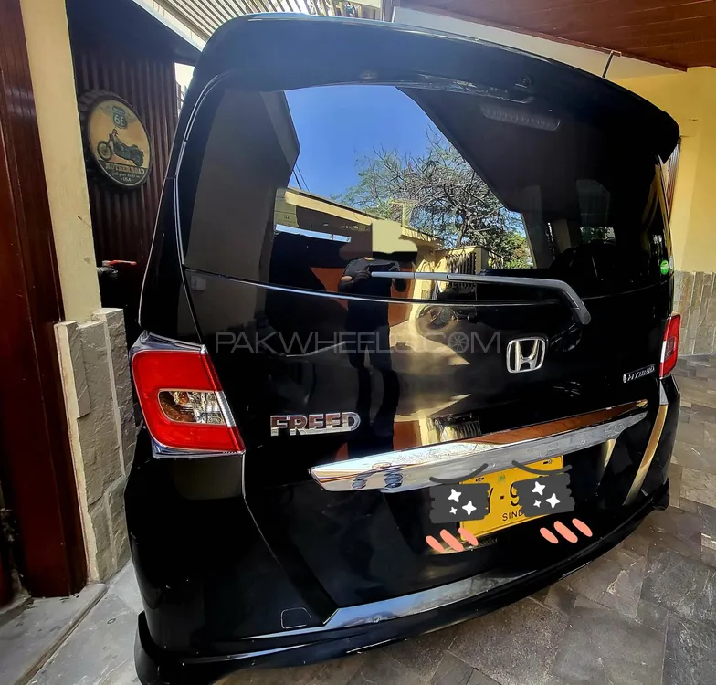 Honda Freed 2015 for Sale in Karachi Honda Freed 2015 for Sale in Karachi Image-11
