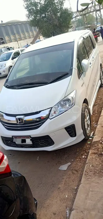 Honda Freed 2015 for Sale in Karachi Image-1