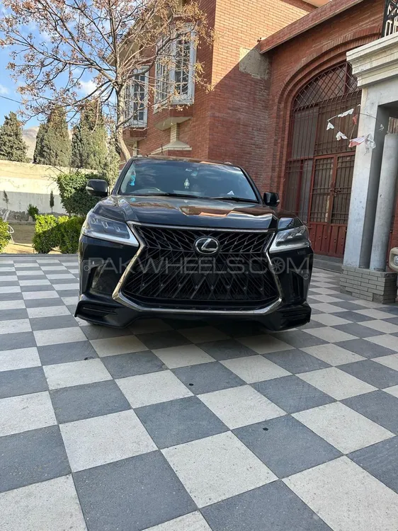 Lexus LX Series 2016 for Sale in Karachi Image-1