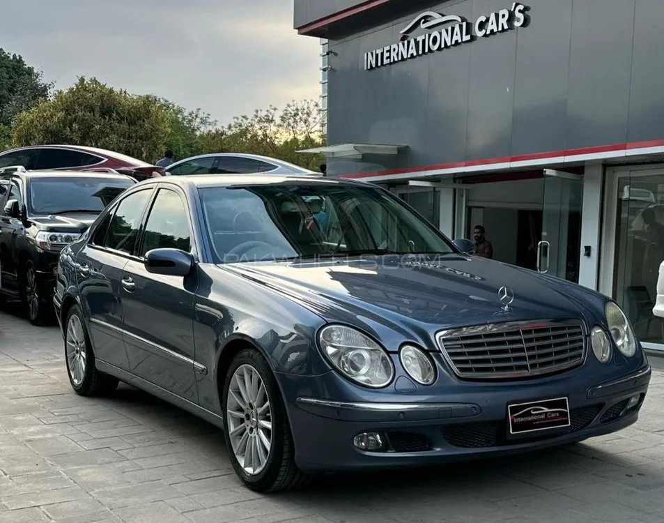 Mercedes Benz E Class 2005 for Sale in Islamabad Image-1