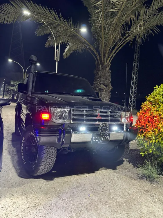 Mitsubishi Pajero 1995 for Sale in Karachi Image-1