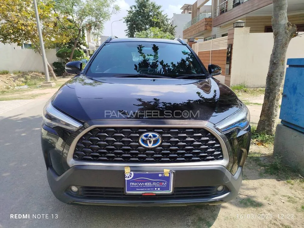 Toyota Corolla Cross 2024 for Sale in Lahore Image-1
