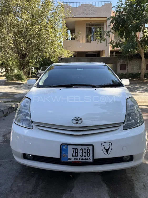 Toyota Prius 2008 for Sale in Islamabad Image-1