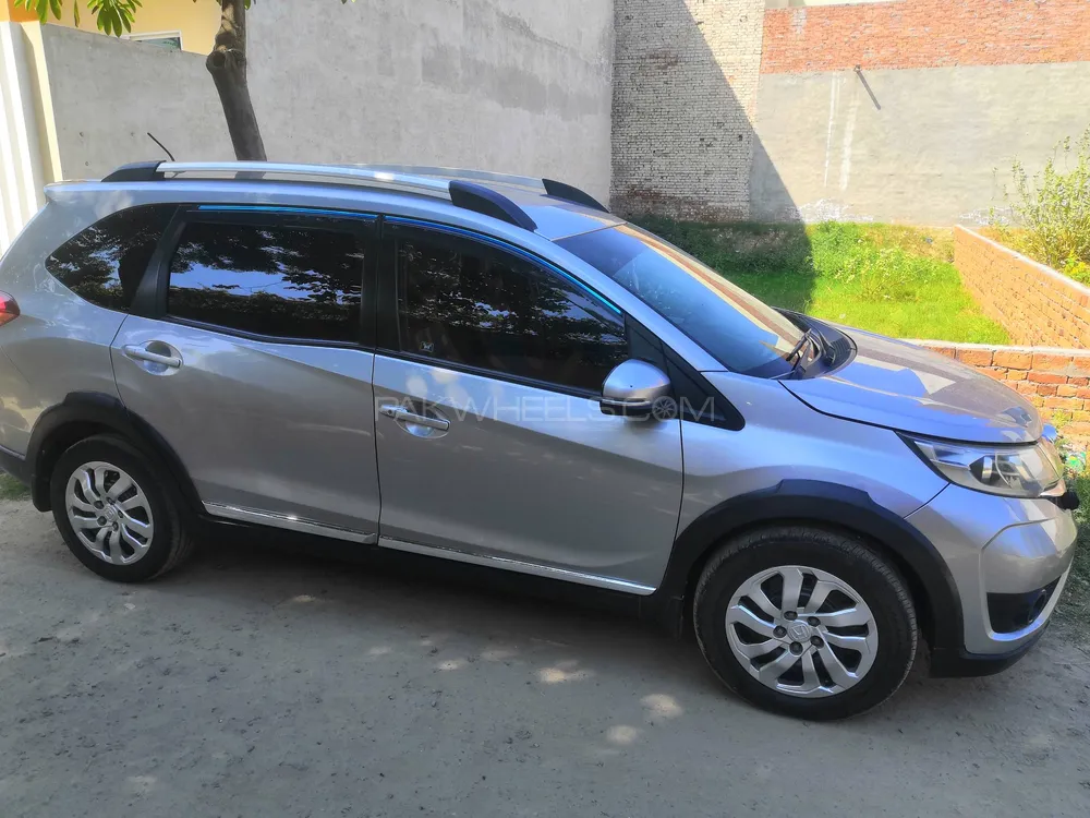 Honda BR-V 2017 for Sale in Okara Image-1