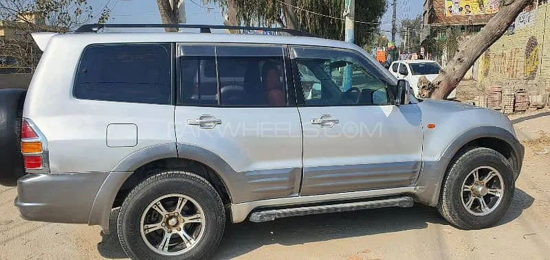 Mitsubishi Pajero 2003 for Sale in Rawalpindi Image-1