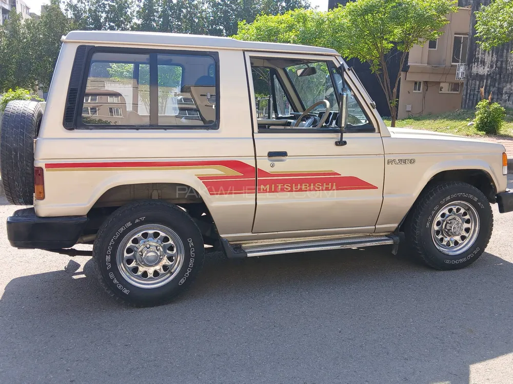 Mitsubishi Pajero 1990 for Sale in Islamabad Image-1