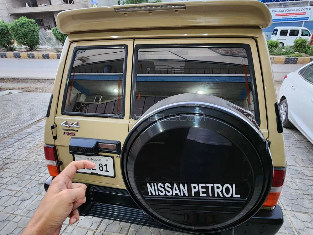 Nissan Patrol 1984 for Sale in Karachi Nissan Patrol 1984 for Sale in Karachi Image-7