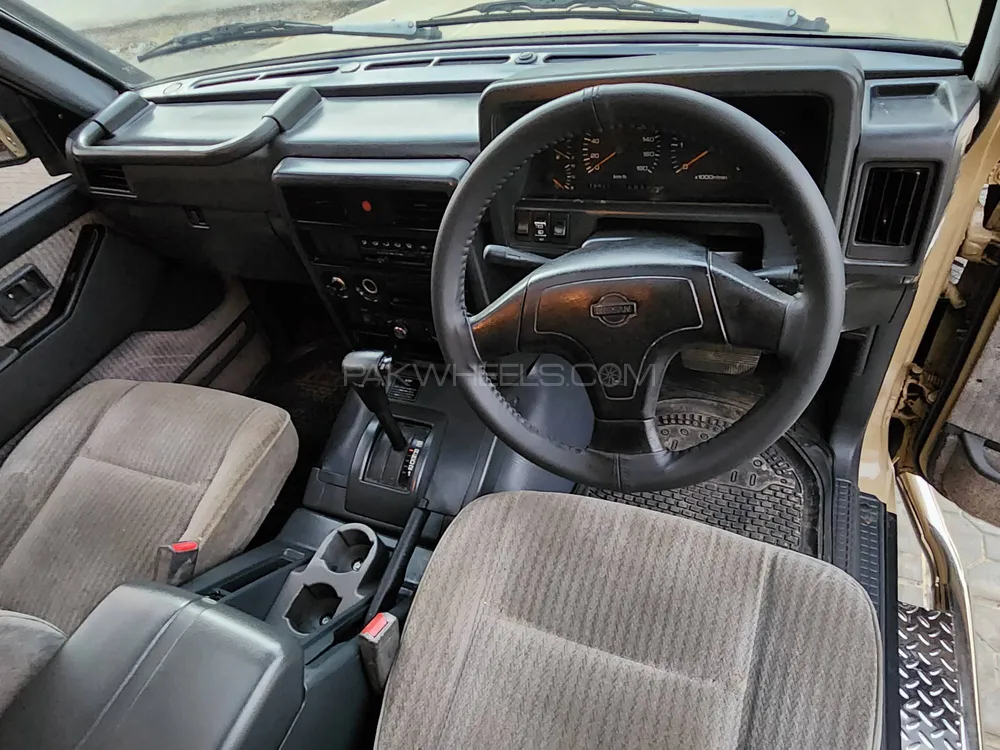 Nissan Patrol 1984 for Sale in Karachi Nissan Patrol 1984 for Sale in Karachi Image-12