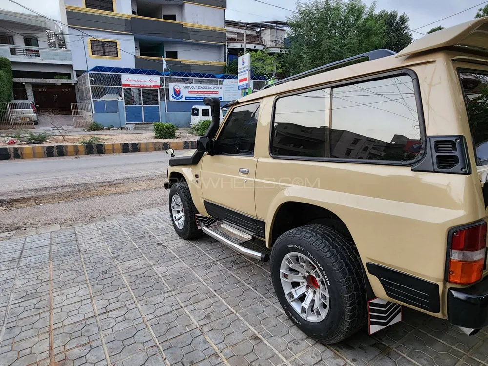 Nissan Patrol 1984 for Sale in Karachi Nissan Patrol 1984 for Sale in Karachi Image-9