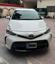 Toyota Prius Alpha G 2015 for Sale