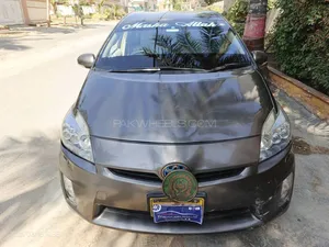 Toyota Prius S LED Edition 1.8 2011 for Sale