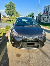Toyota Vitz F Smart Stop Package  2018 for Sale
