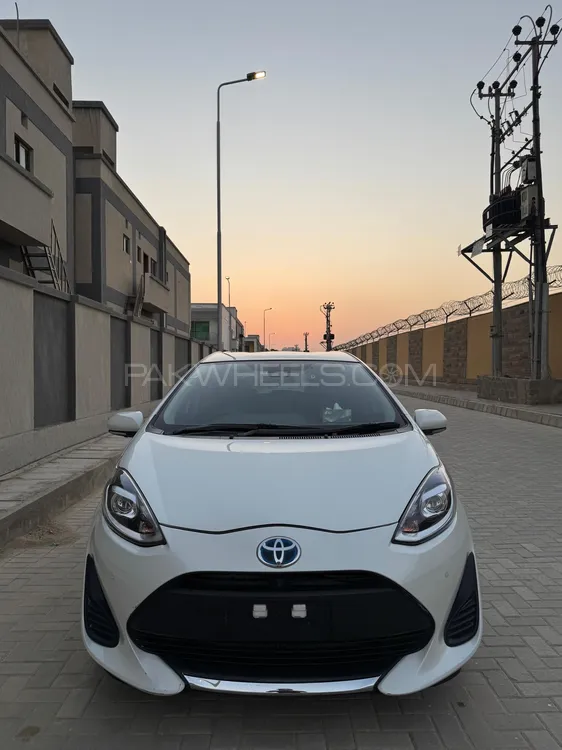 Toyota Aqua 2020 for Sale in Karachi Image-1