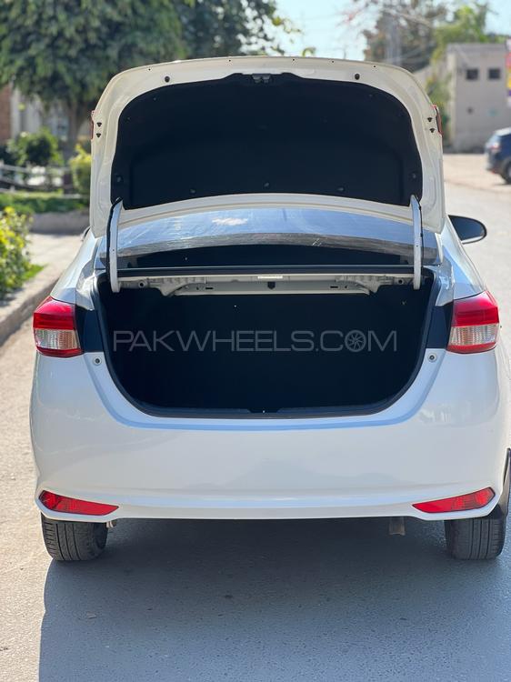 Toyota Yaris Sedan 2020 for Sale in Multan Toyota Yaris Sedan 2020 for Sale in Multan Image-6