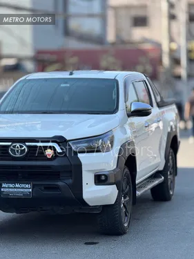 Slide toyota hilux revo v automatic 2 8 2021 118480583