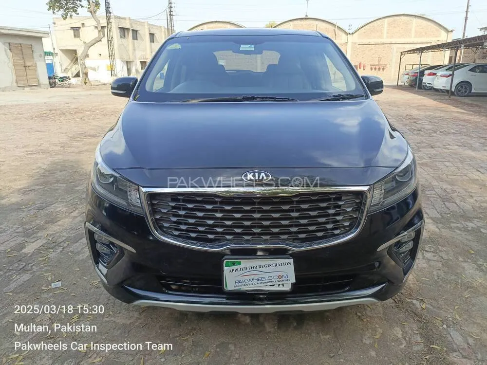 KIA Carnival 2019 for Sale in Multan Image-1