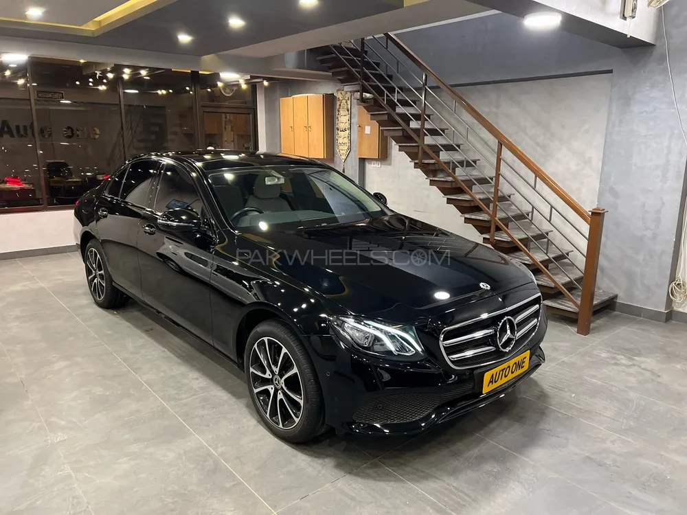 Mercedes Benz E Class 2020 for Sale in Karachi Mercedes Benz E Class 2020 for Sale in Karachi Image-4