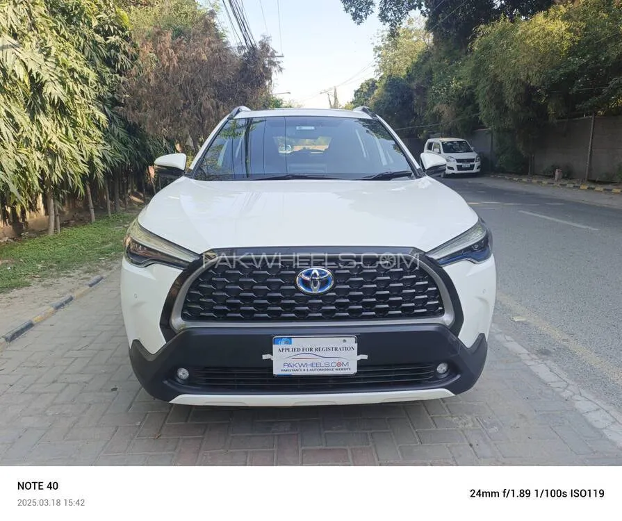 Toyota Corolla Cross 2024 for Sale in Lahore Image-1