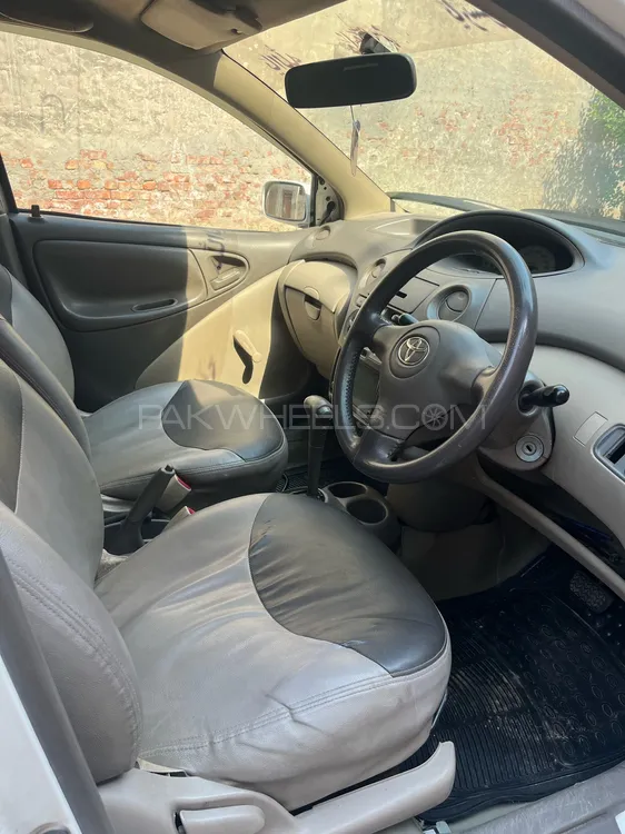 Toyota Platz 2007 for Sale in Faisalabad Image-1