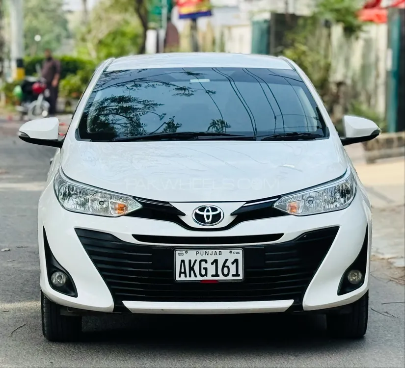 Toyota Yaris Sedan 2022 for Sale in Lahore Image-1