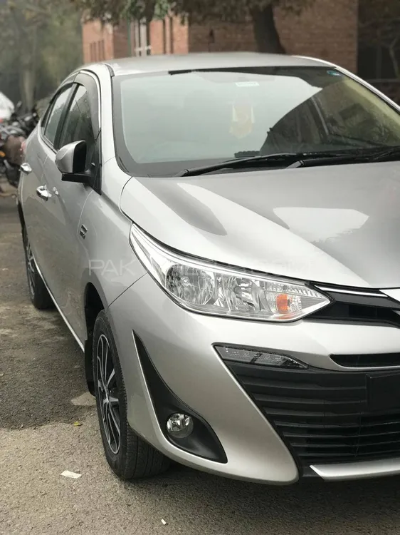 Toyota Yaris Sedan 2021 for Sale in Lahore Image-1
