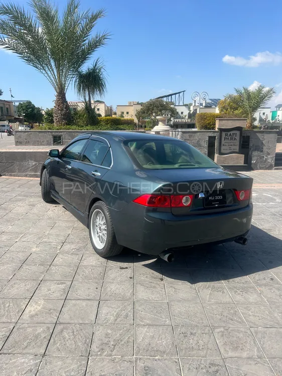 Honda Accord 2005 for Sale in Islamabad Image-1