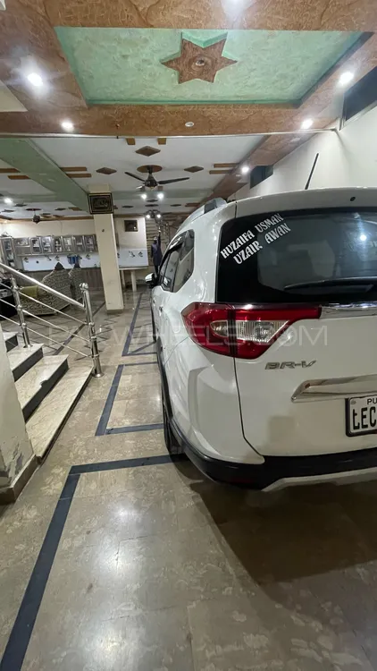 Honda BR-V 2018 for Sale in Lahore Image-1