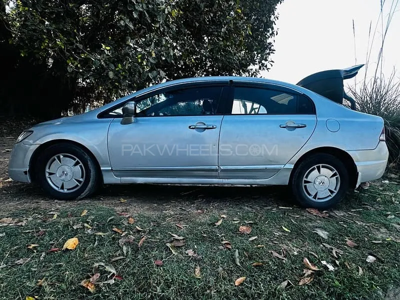 Honda Civic 2012 for Sale in Gojra Image-1
