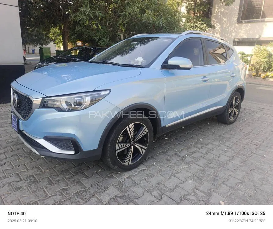 MG ZS EV 2020 for Sale in Lahore MG ZS EV 2020 for Sale in Lahore Image-3